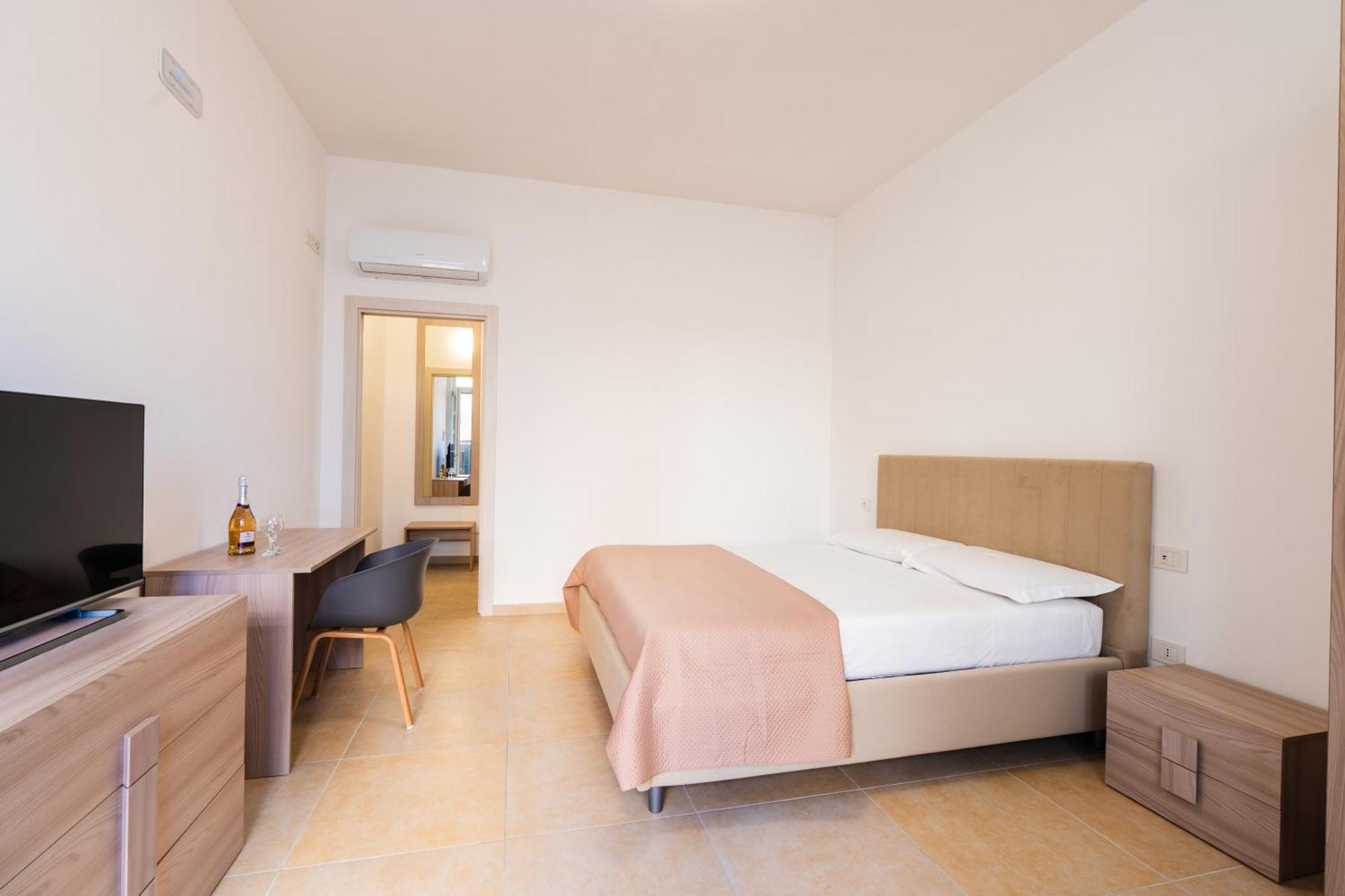 Porta 29 Rooms Trani Εξωτερικό φωτογραφία